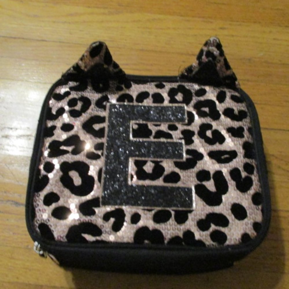 Justice Leopard Monogramed "E" Lunch box
